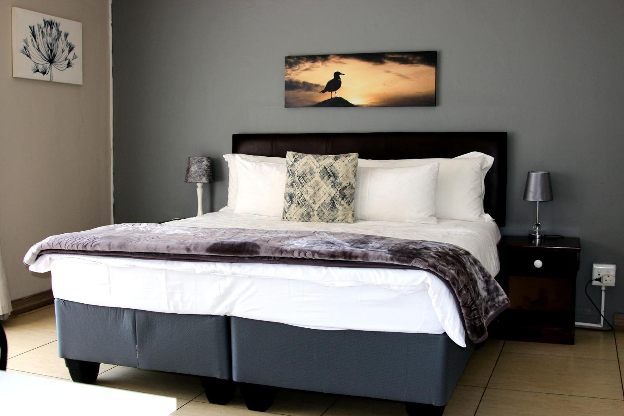African Kingdom Guest House Boksburg Kültér fotó
