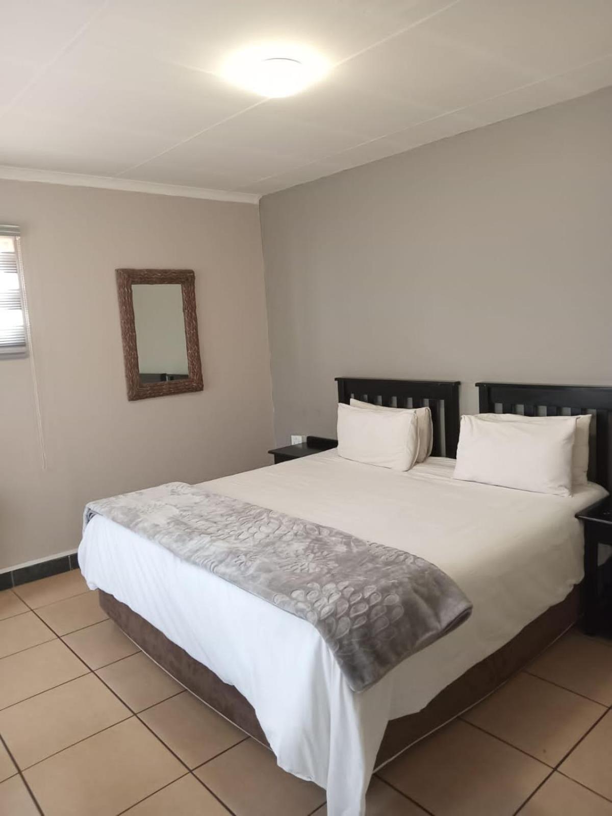 African Kingdom Guest House Boksburg Kültér fotó