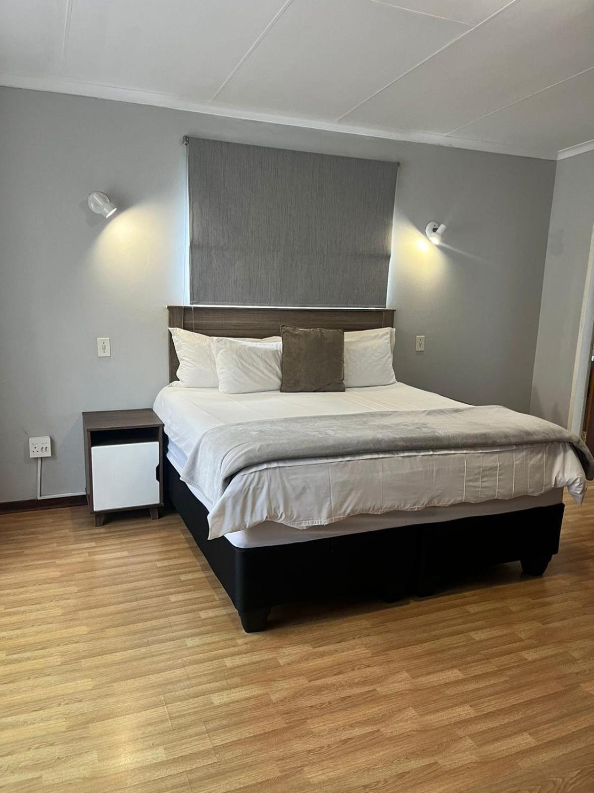African Kingdom Guest House Boksburg Szoba fotó