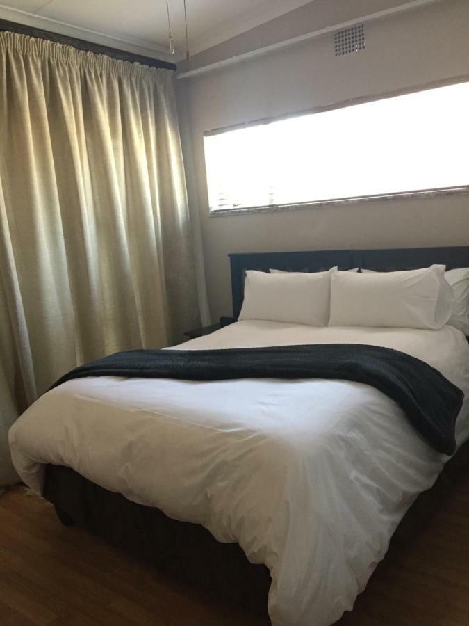 African Kingdom Guest House Boksburg Kültér fotó